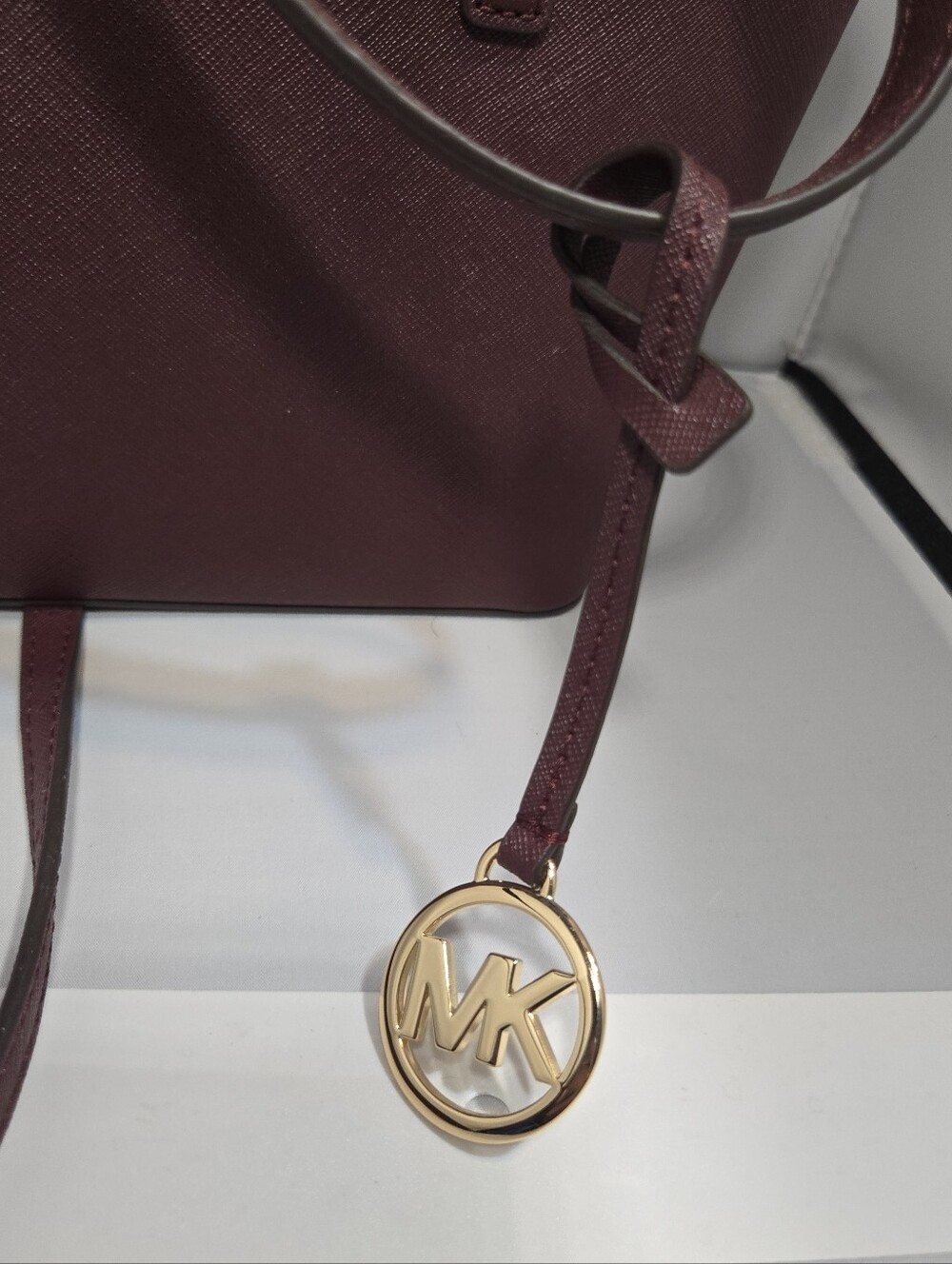 Michael Kors Women's Jet Set Travel Saffiano Leather Tote - Picture 15 of 16